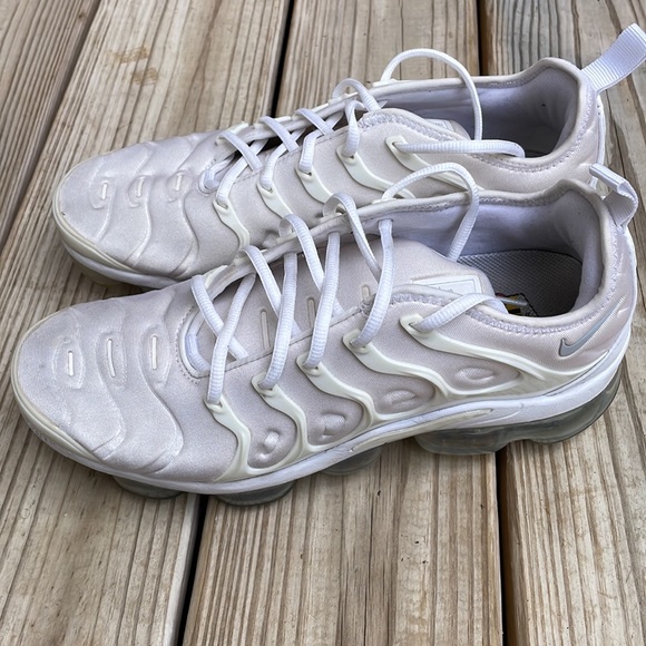 NIKE - Air Vapormax Sneakers Size 9 - Picture 6 of 11